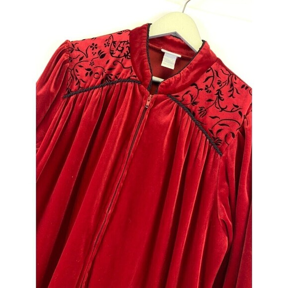Delicates Red Velour Robe Zip Lounger Long Embroidered Vintage Womens Medium - Picture 4 of 16